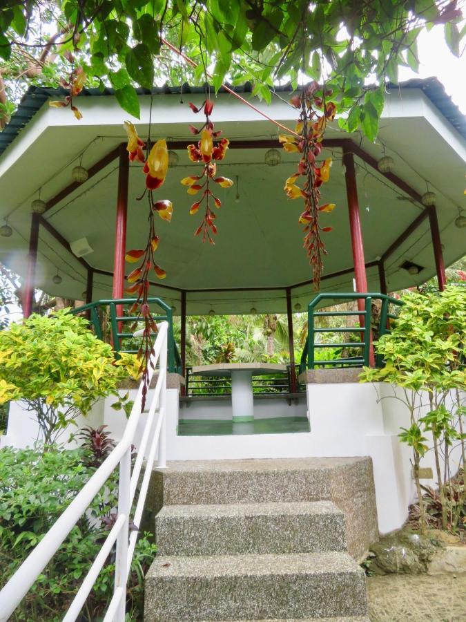 All Care Bed And Breakfast Tagaytay City Exterior foto